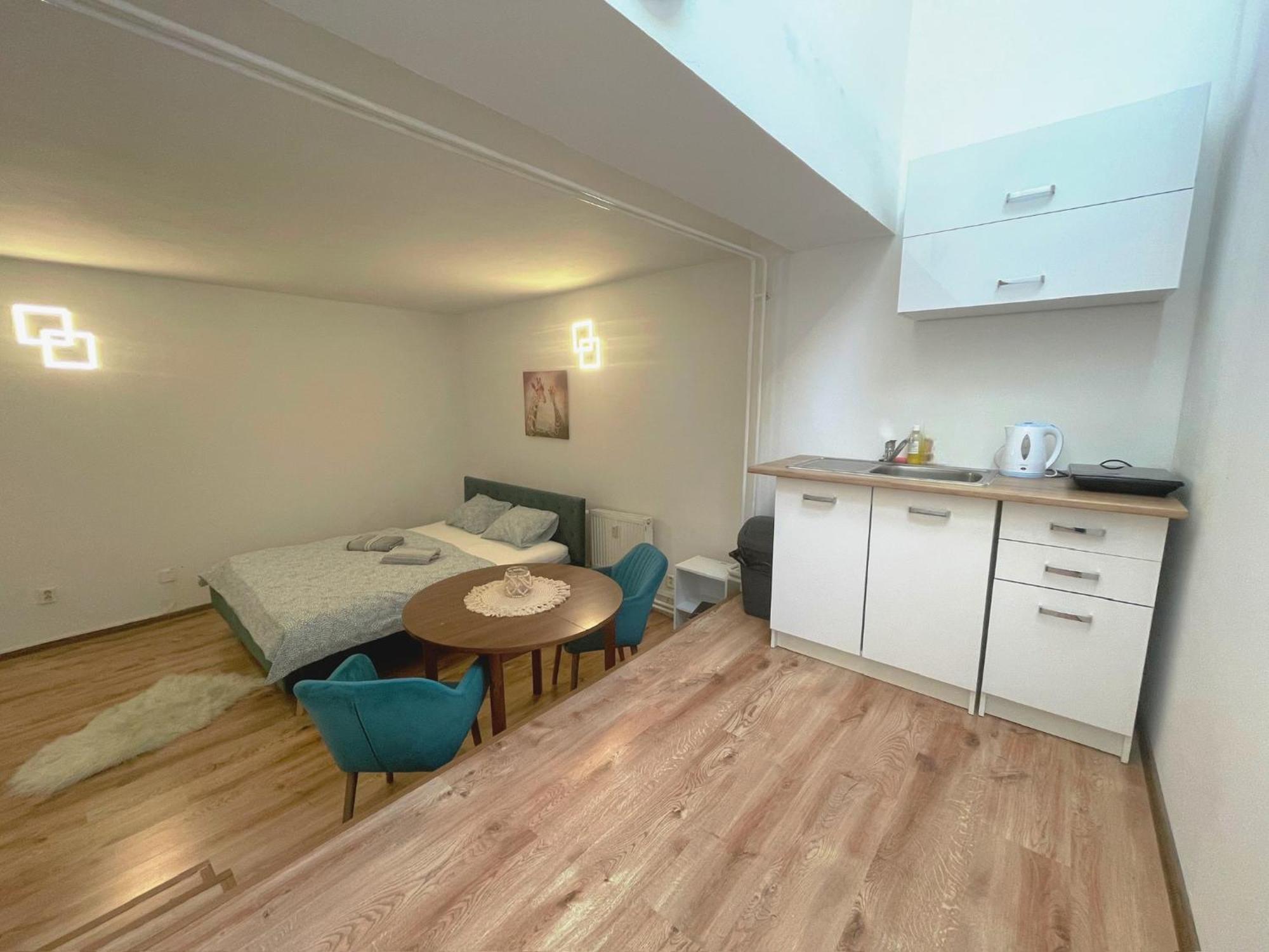 קושיצה Central Apartment New Studio מראה חיצוני תמונה
